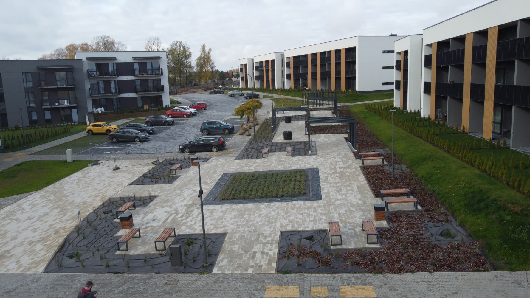 Vaizdas iš paukščio skrydžio – suplanuota bendruomeninė aikštė daugiabučių kvartale, Vilnius